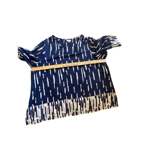 💖Avenue Womens Blue & White Print Top Size 22/24 - Picture 4 of 7